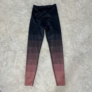 Beyond Yoga Black to Mauve Ombre Leggings